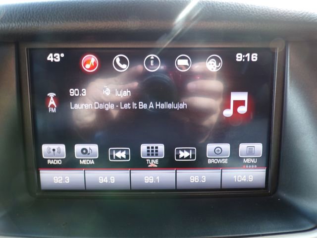 Used 2016 GMC Yukon Denali w/ Open Road Package AWD/4WD image 25