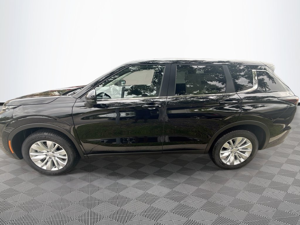 New 2026 Mitsubishi Outlander ES FWD image 8