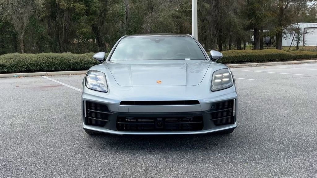 New 2025 Porsche Panamera 4 image 3