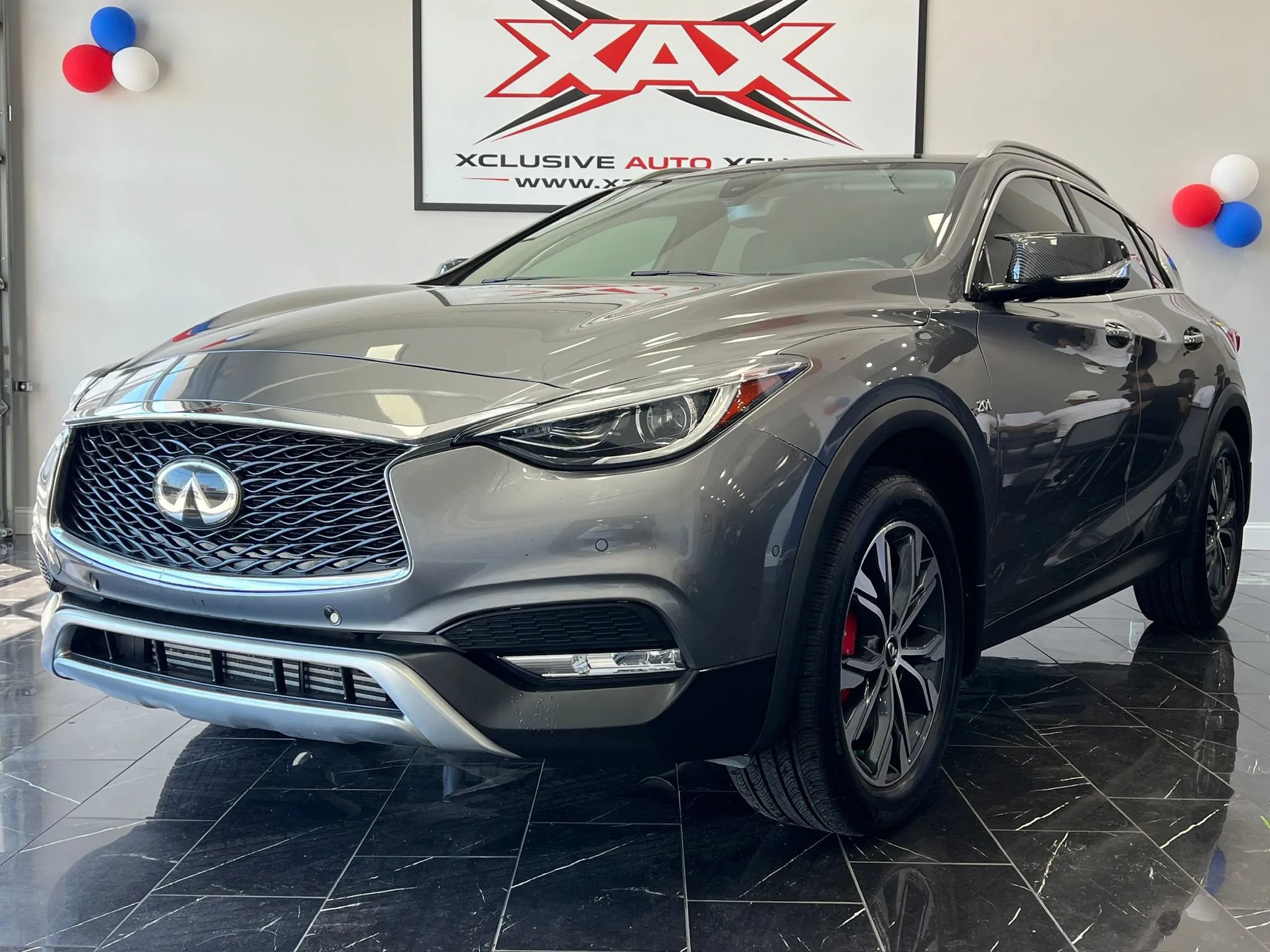 Used 2019 INFINITI QX30 AWD w/ Cargo Package image 3