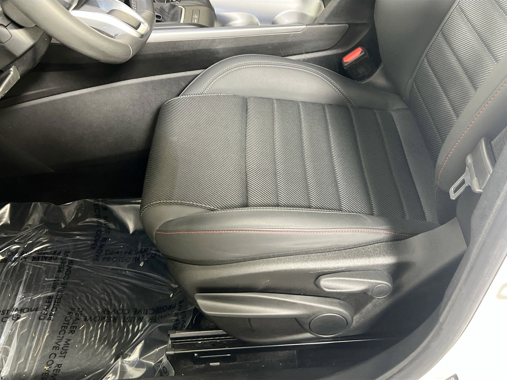 Used 2023 Dodge Hornet GT w/ GT Blacktop Package image 18