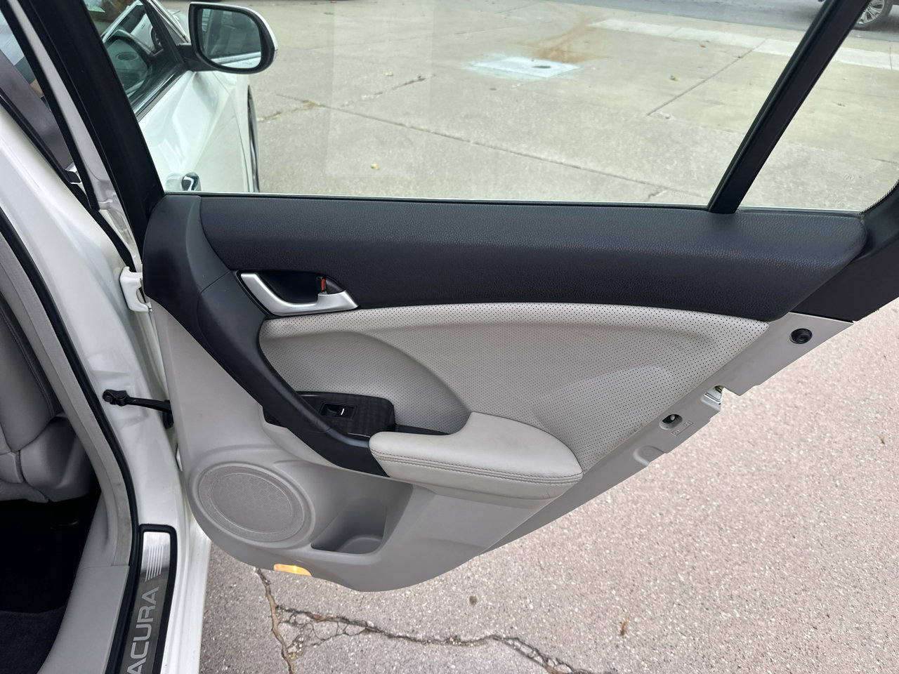 Used 2011 Acura TSX Sport Wagon image 19