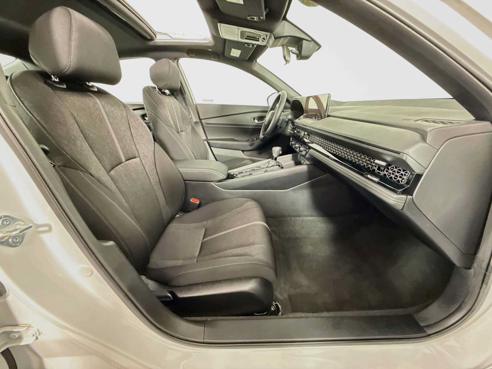 Certified 2024 Honda Accord Sport image 25
