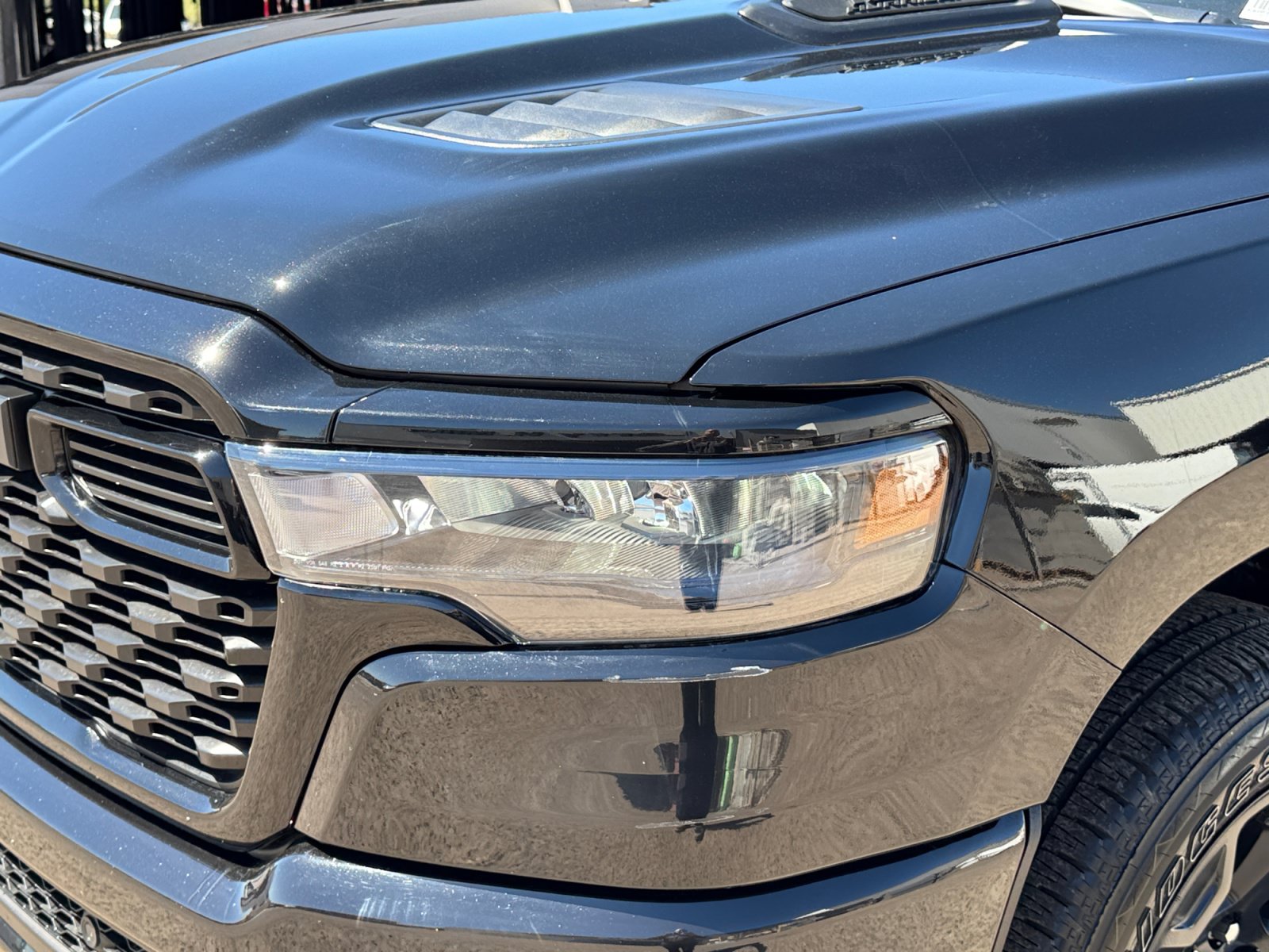 Used 2026 RAM 1500 Express AWD/4WD image 10