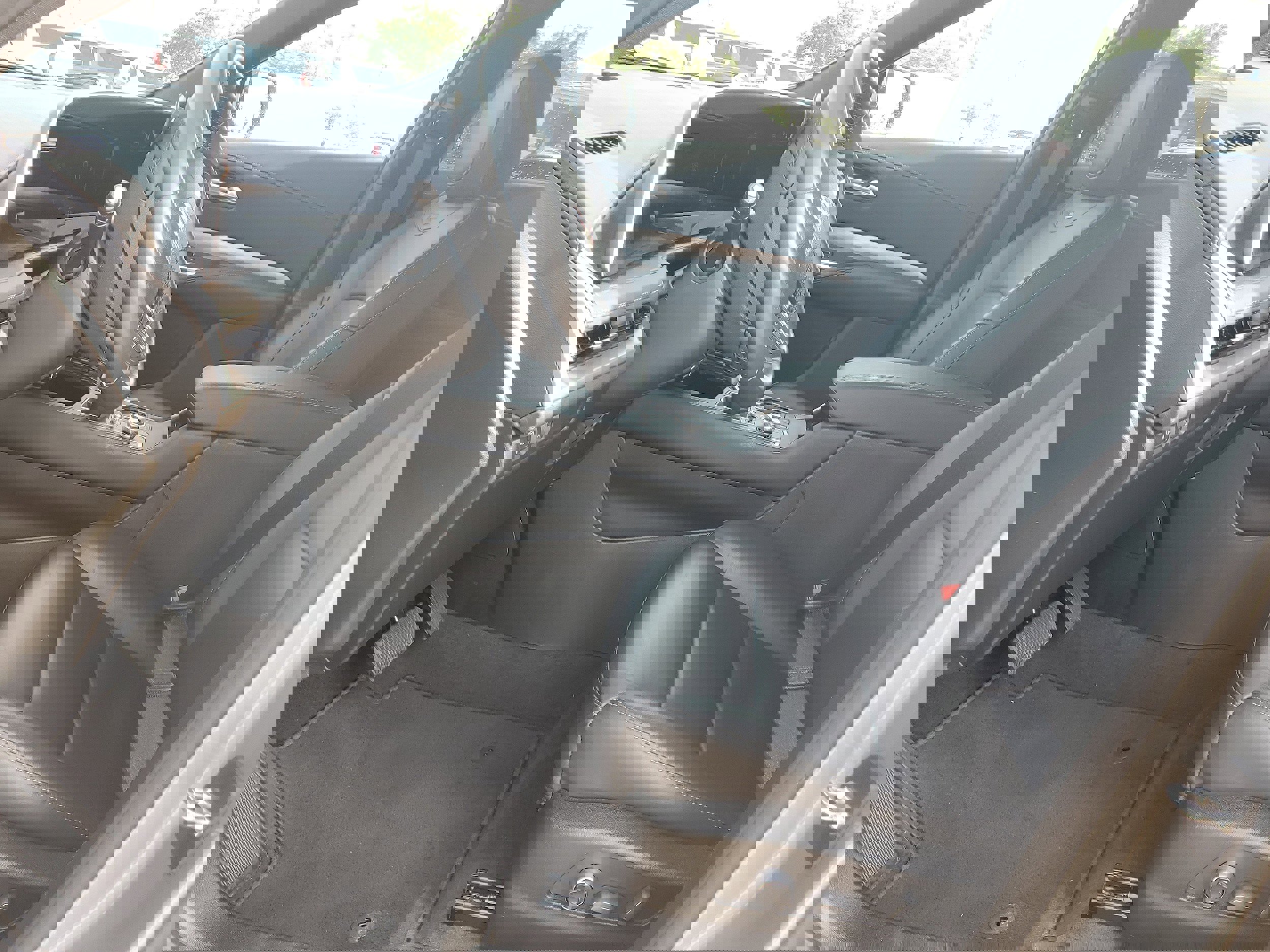 Used 2024 Cadillac XT4 Premium Luxury image 25