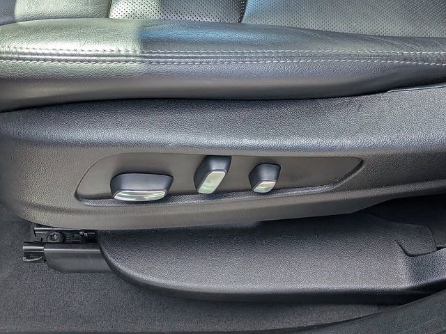 Used 2020 Cadillac XT5 Premium Luxury image 18