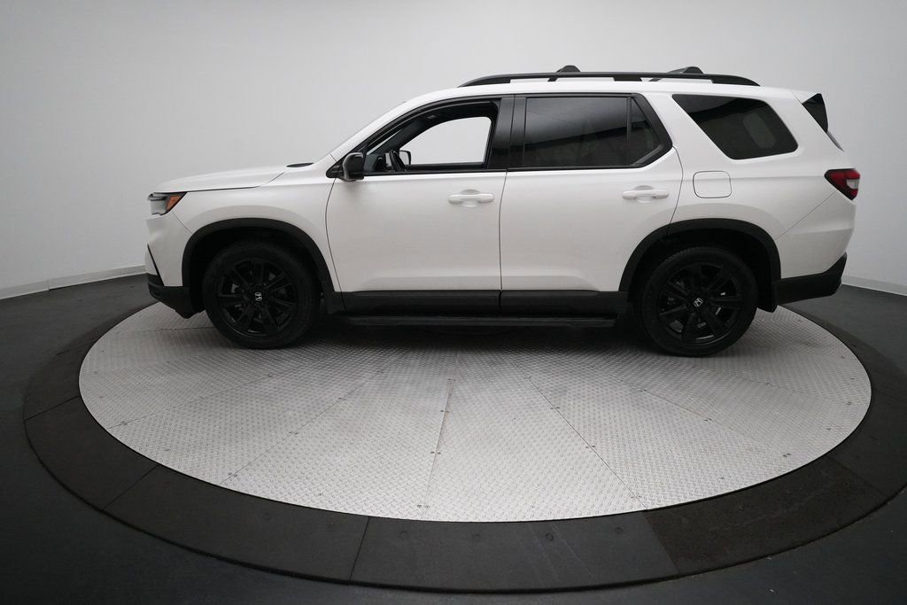 Certified 2025 Honda Pilot Black Edition image 22