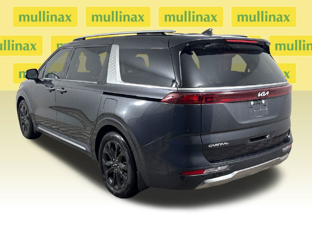 Used 2024 Kia Carnival SX FWD image 9