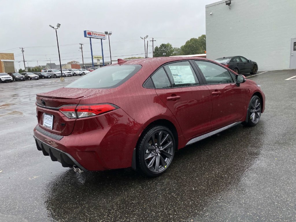 New 2026 Toyota Corolla SE w/ SE Package FWD image 3