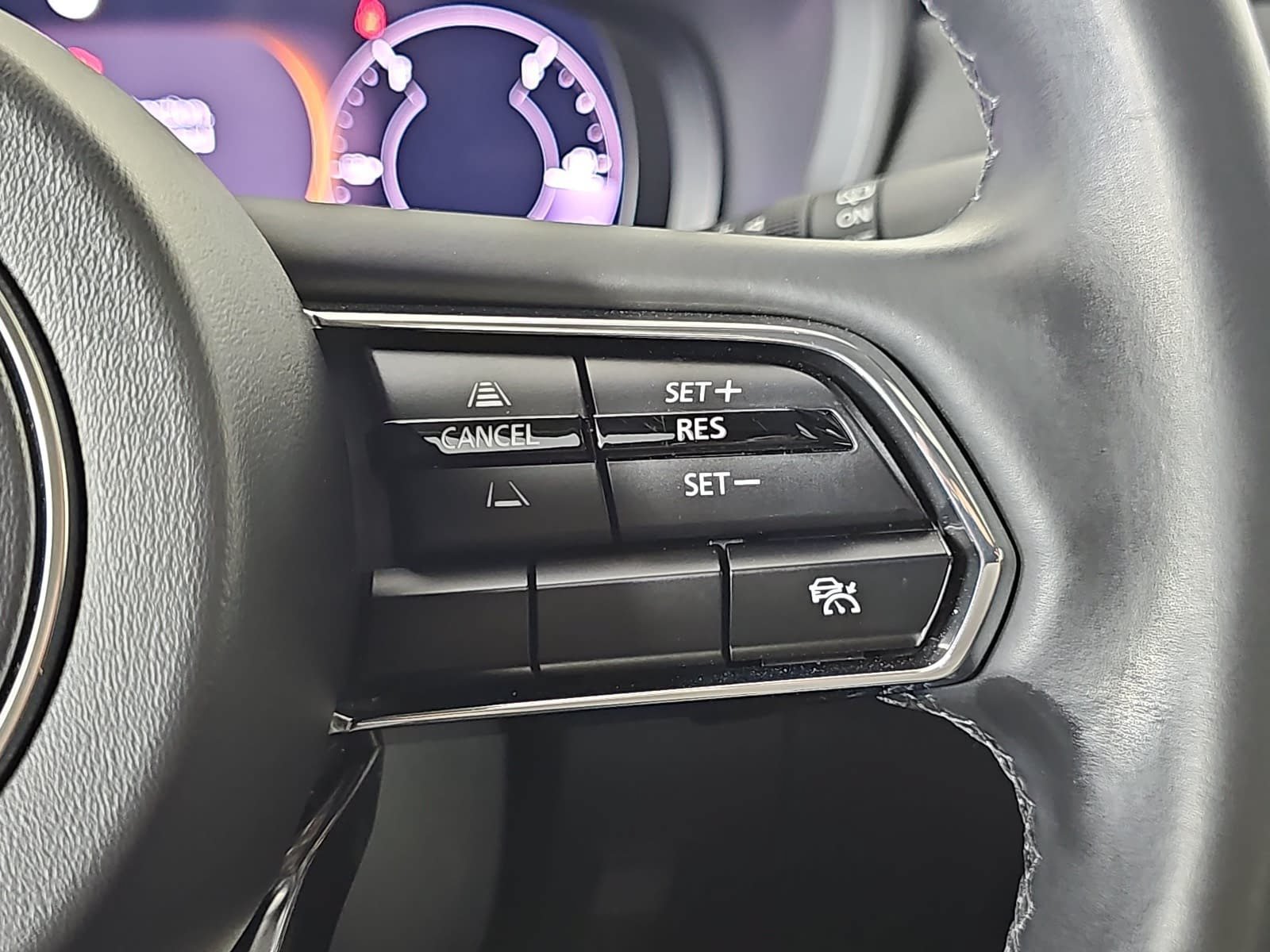 Used 2024 MAZDA CX-90 Plug-In Hybrid w/ Preferred AWD/4WD image 18