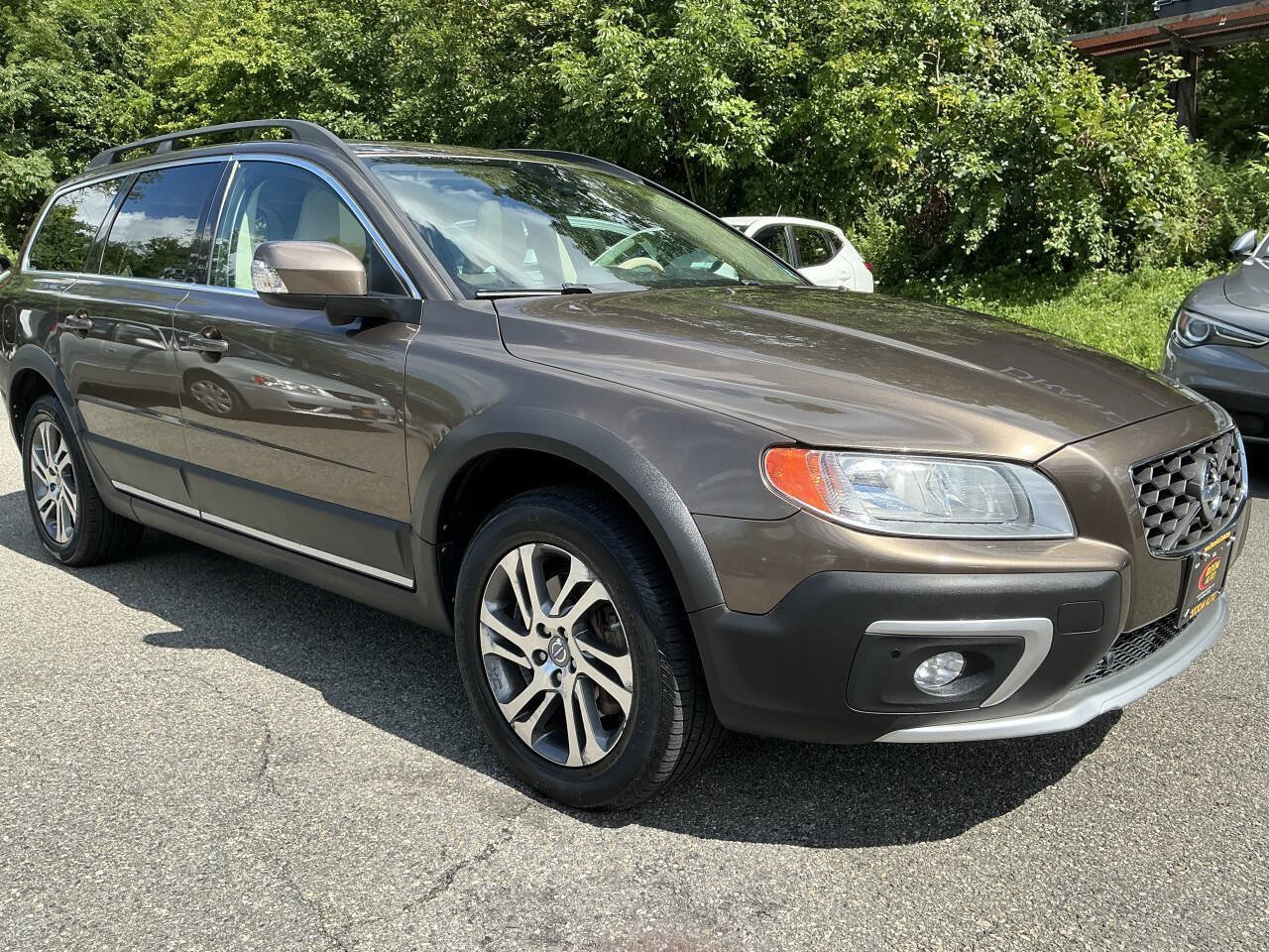 Used 2015 Volvo XC70 3.2 Platinum AWD/4WD image 3