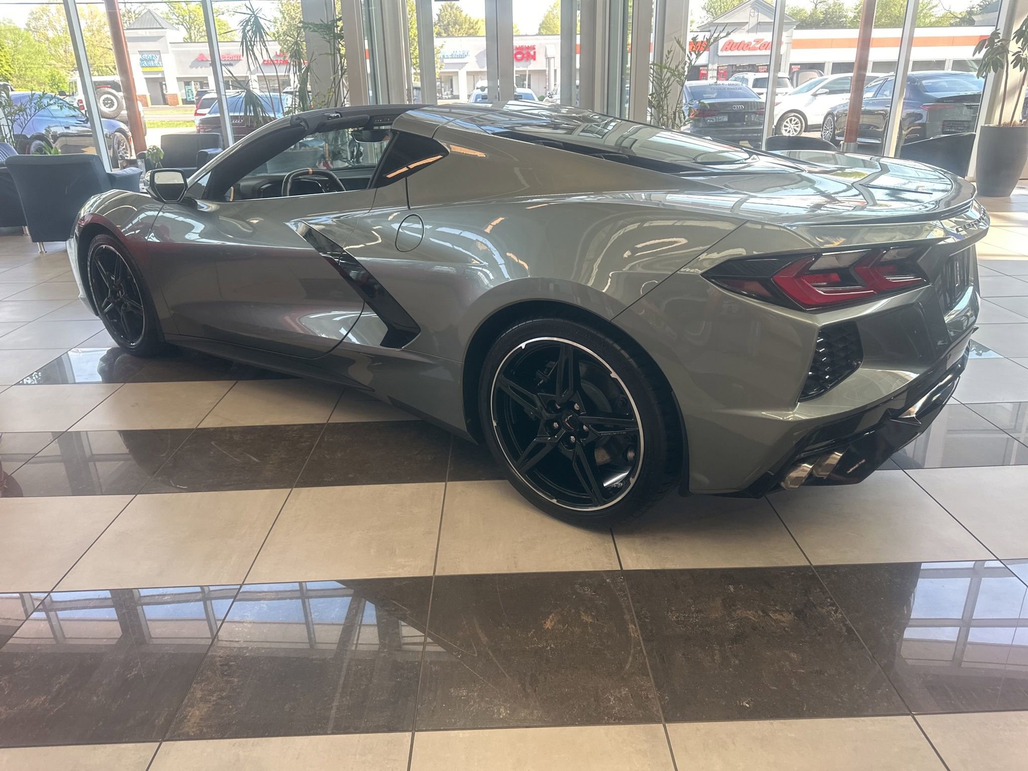 Used 2023 Chevrolet Corvette Stingray Preferred Cpe w/ Battery Protection Package image 16