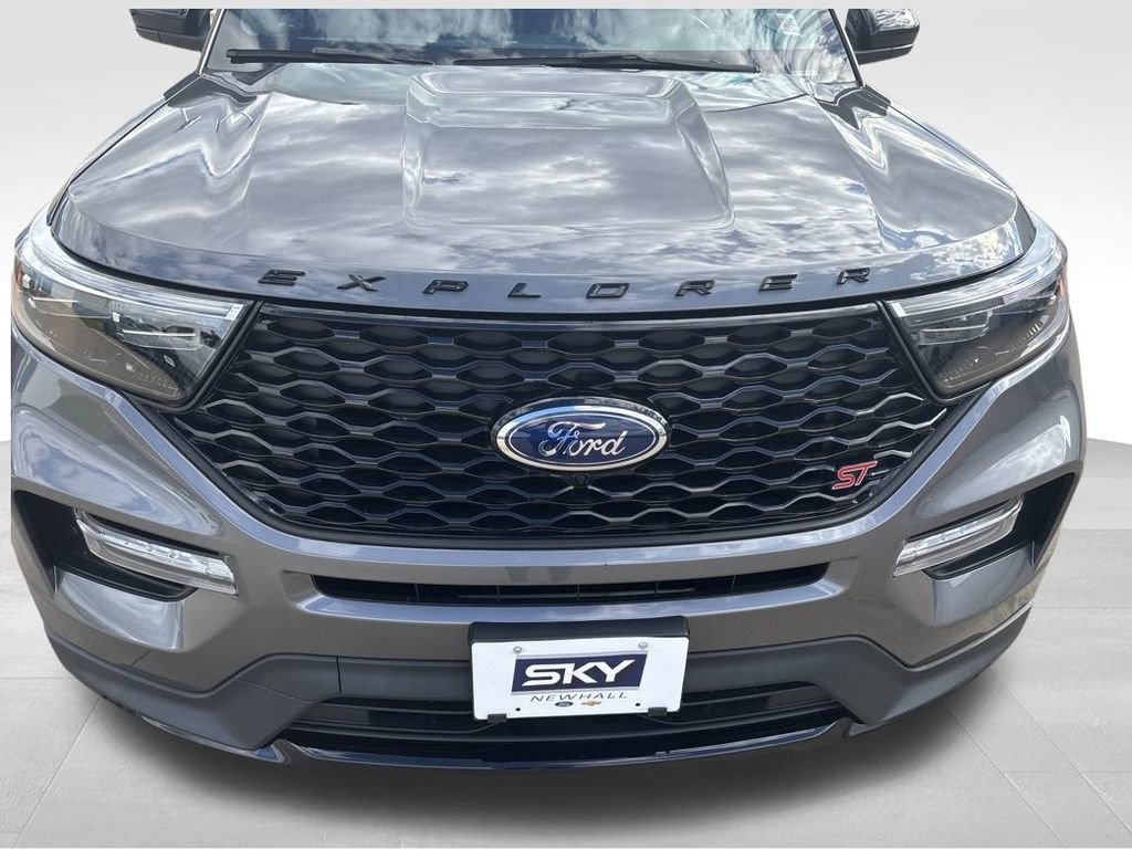Used 2022 Ford Explorer ST w/ ST Street Pack image 40