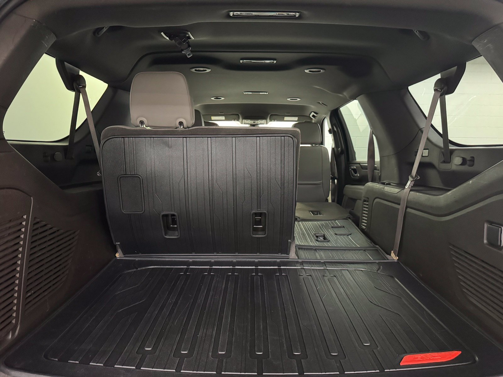 Used 2022 GMC Yukon XL SLT w/ SLT Luxury Package AWD/4WD image 35