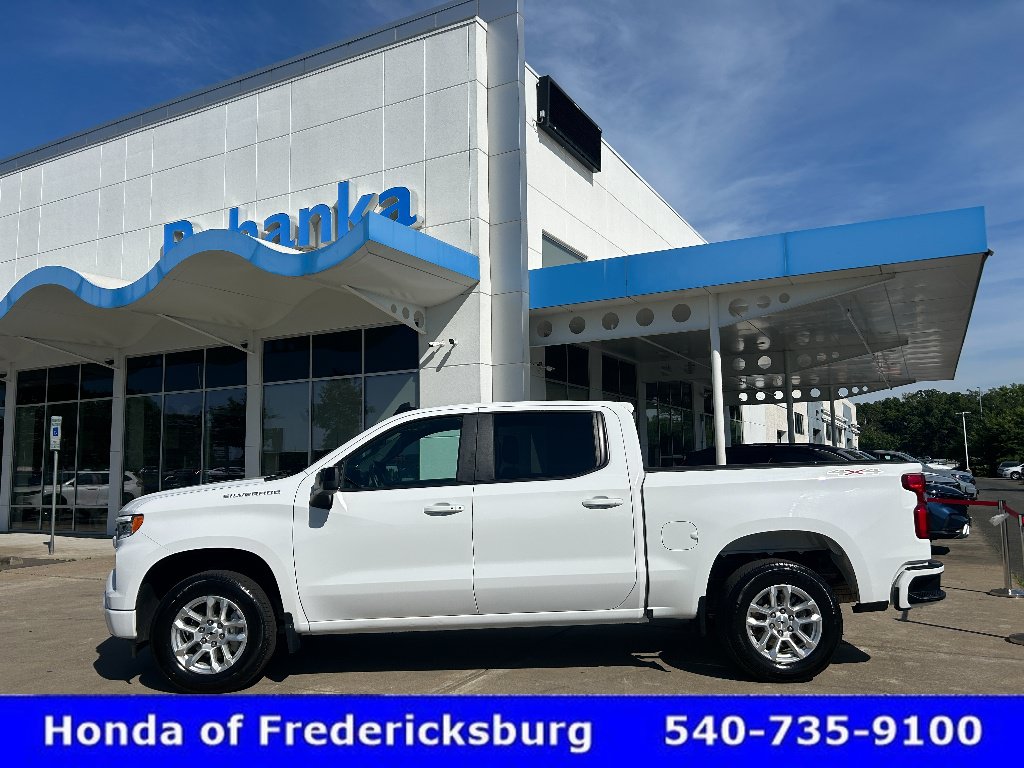 Used 2026 Chevrolet Silverado 1500 RST AWD/4WD image 1