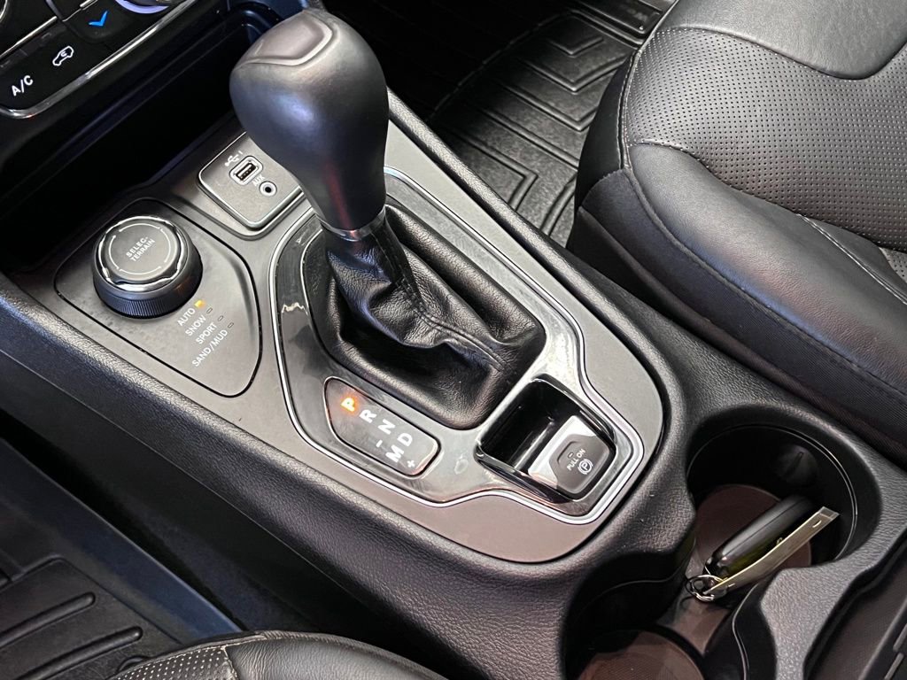 Used 2019 Jeep Cherokee Limited image 33