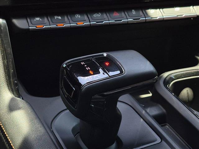 Used 2023 GMC Sierra 1500 AT4 w/ AT4 Premium Package AWD/4WD image 14