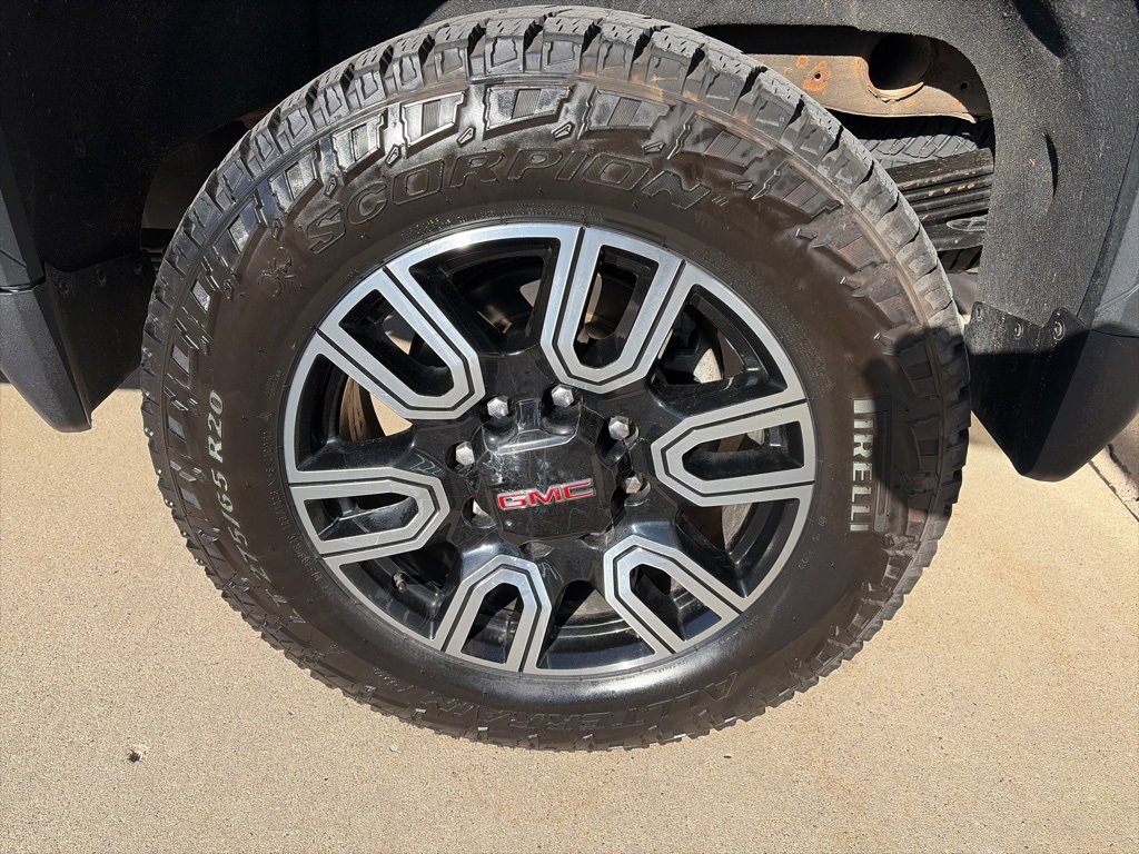 Used 2021 GMC Sierra 2500 AT4 w/ AT4 Preferred Package image 24