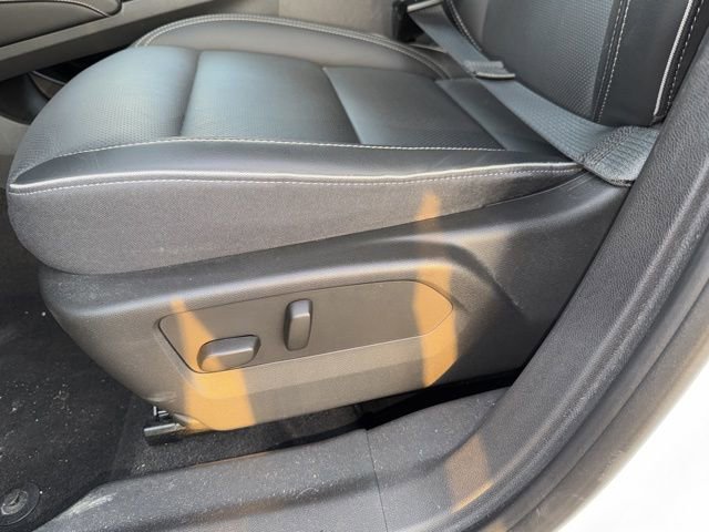 Used 2023 Buick Envision Essence image 29