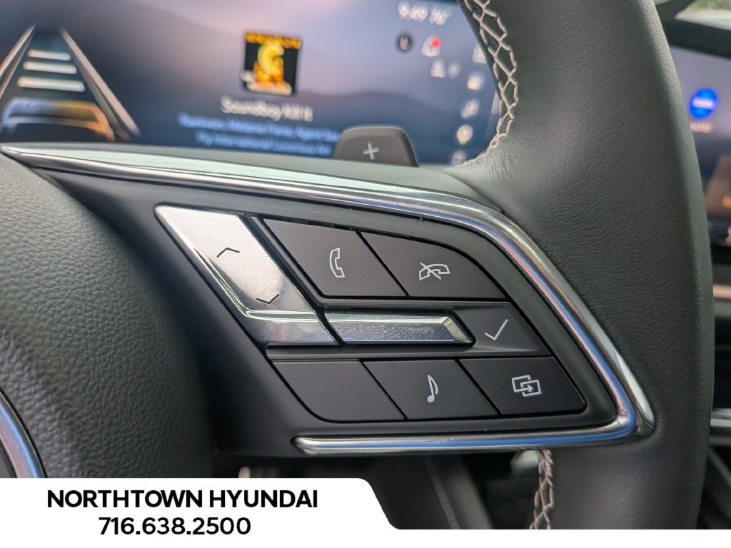 Used 2025 Buick Envision Sport Touring AWD/4WD image 21