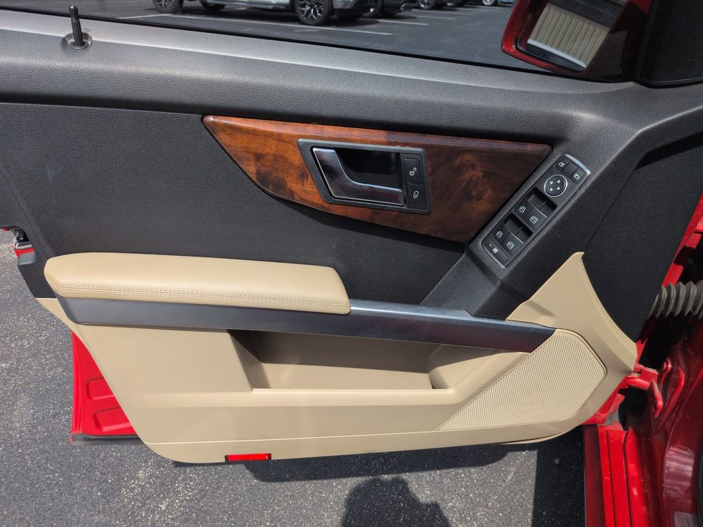 Used 2012 Mercedes-Benz GLK 350 4MATIC image 10