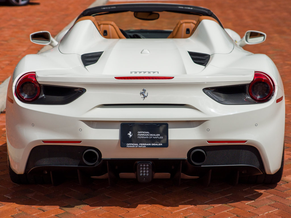 Used 2019 Ferrari 488 Spider RWD image 14