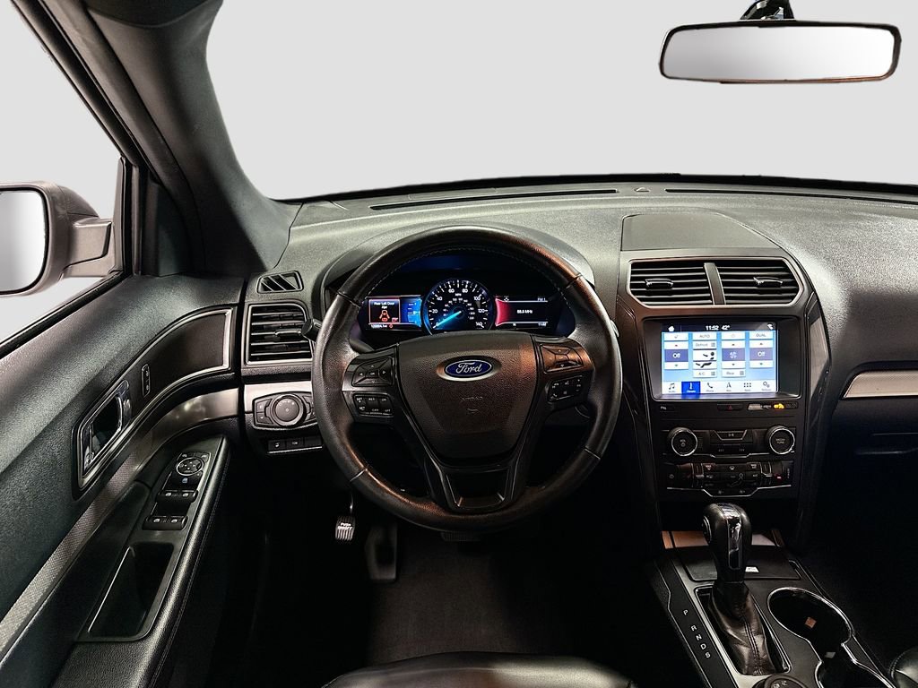 Used 2019 Ford Explorer XLT w/ Equipment Group 202A image 24