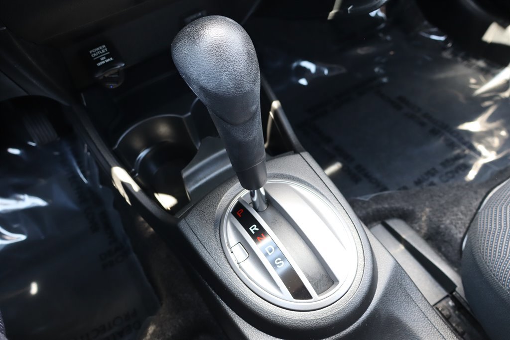 Used 2010 Honda Fit Sport image 28