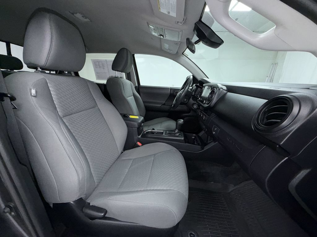 Used 2021 Toyota Tacoma SR AWD/4WD image 13