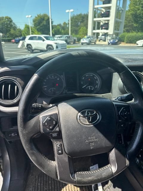 Used 2019 Toyota Tacoma TRD Sport RWD image 11