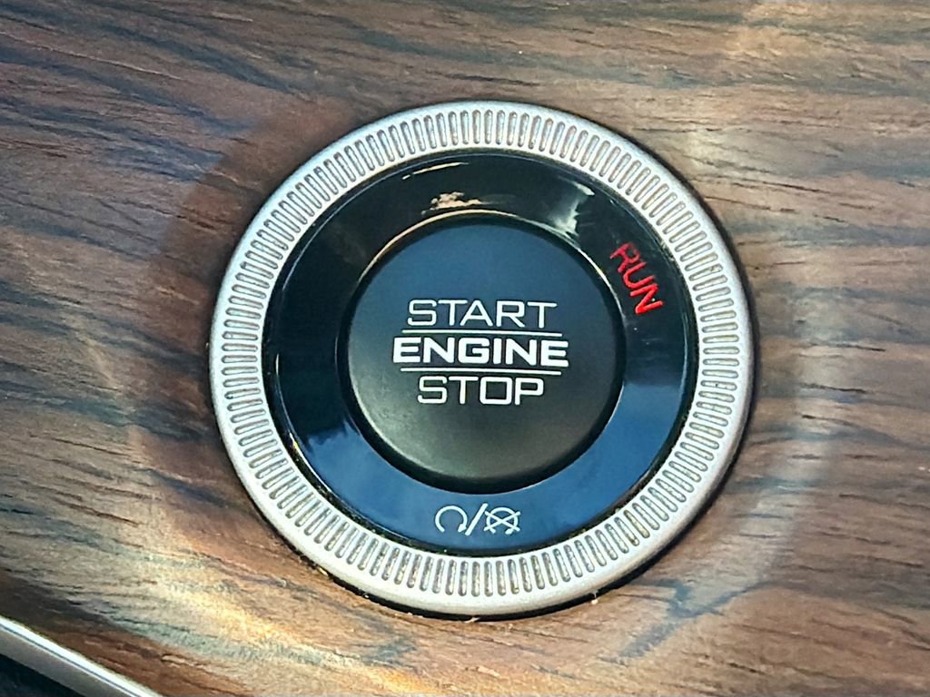 Used 2022 Jeep Grand Cherokee Summit image 38