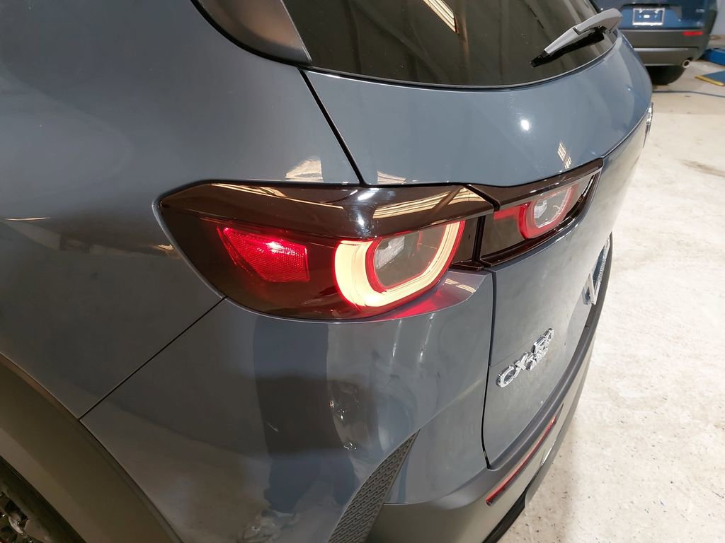 Used 2025 MAZDA CX-50 AWD 2.5 Hybrid w/ Weather Package image 36