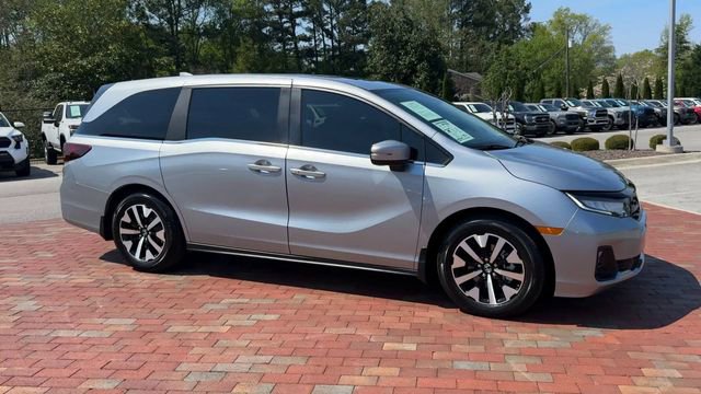Certified 2025 Honda Odyssey EX-L image 4