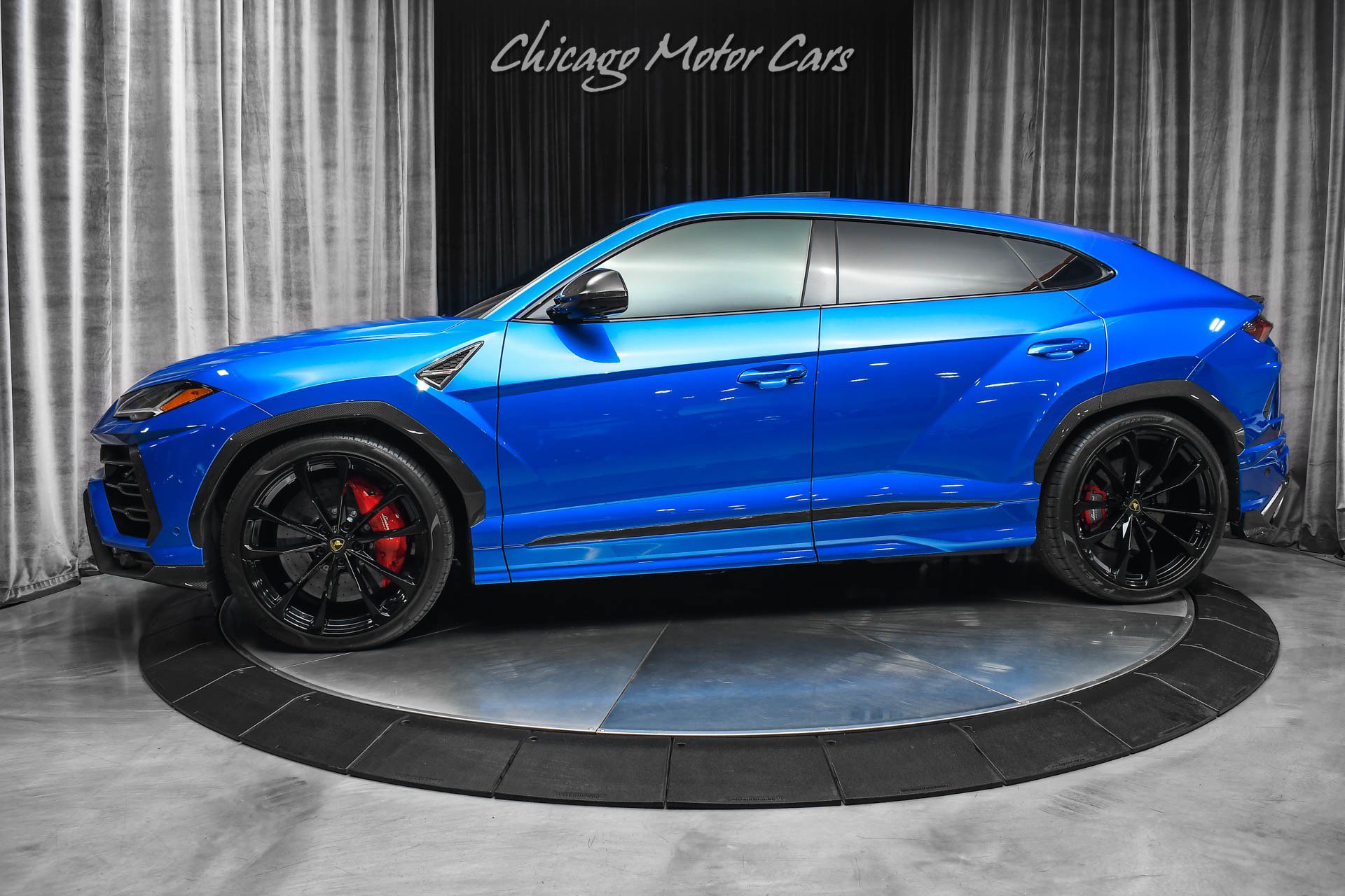 Used 2022 Lamborghini Urus image 1