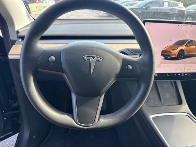 Used 2023 Tesla Model Y Long Range AWD/4WD image 9
