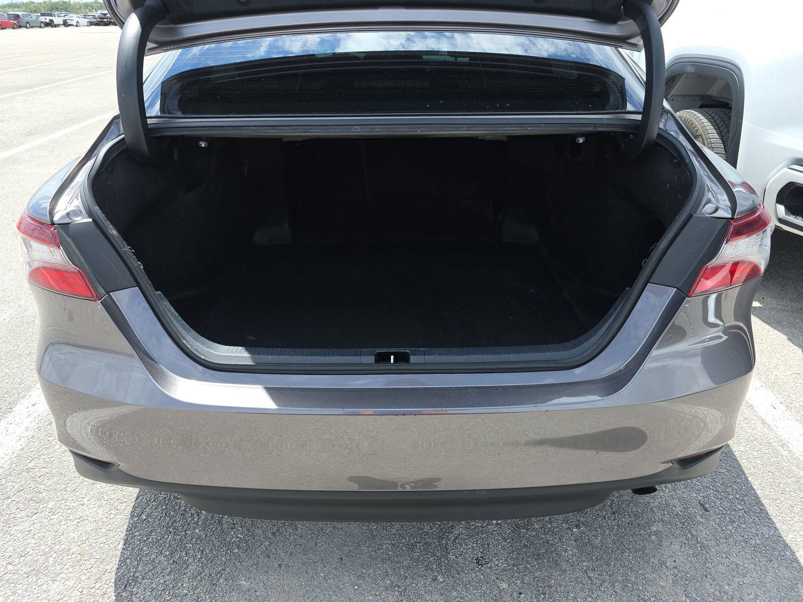 Used 2023 Toyota Camry LE FWD image 17