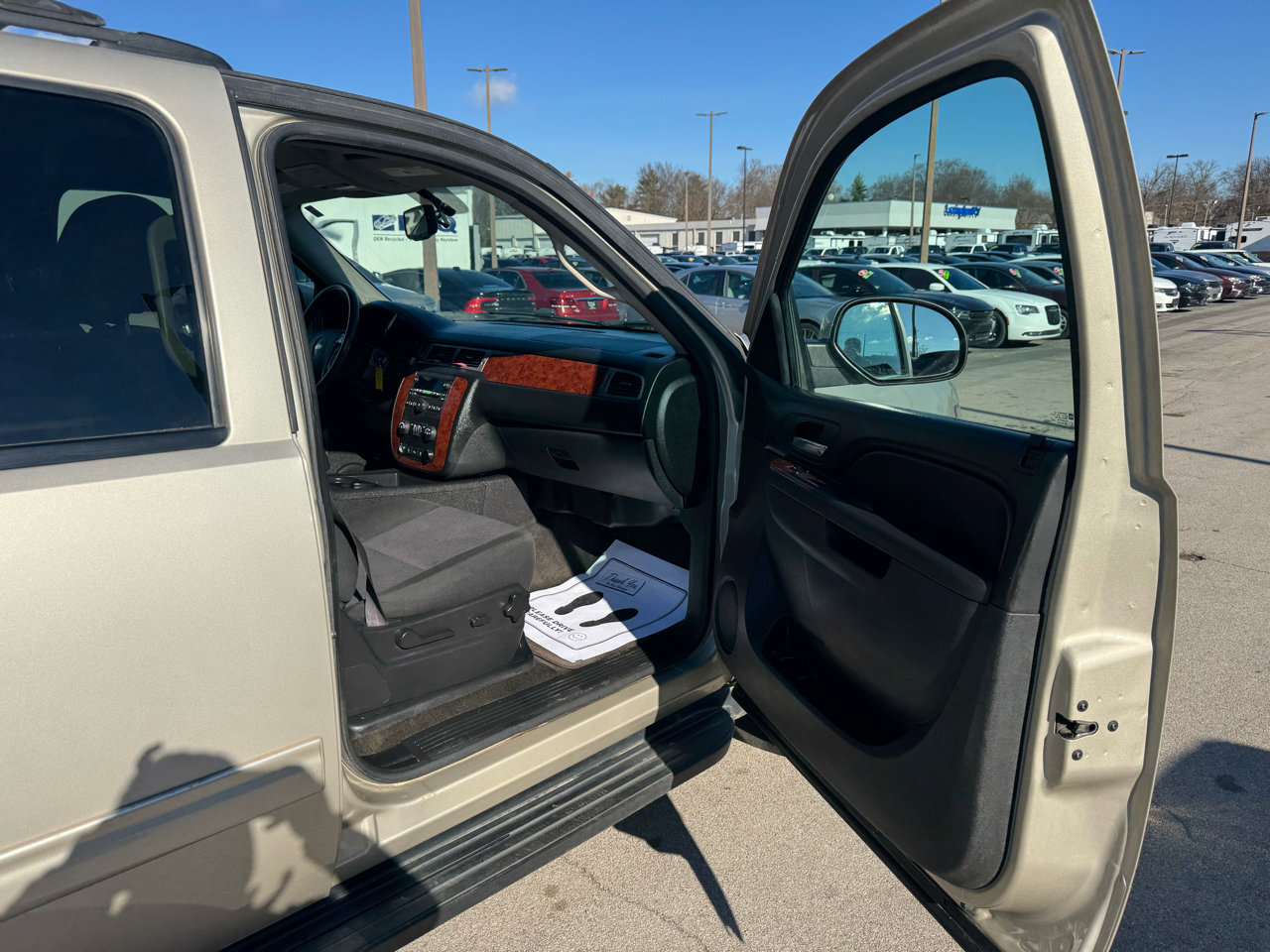 Used 2013 Chevrolet Suburban LS w/ Convenience Package 1 image 9