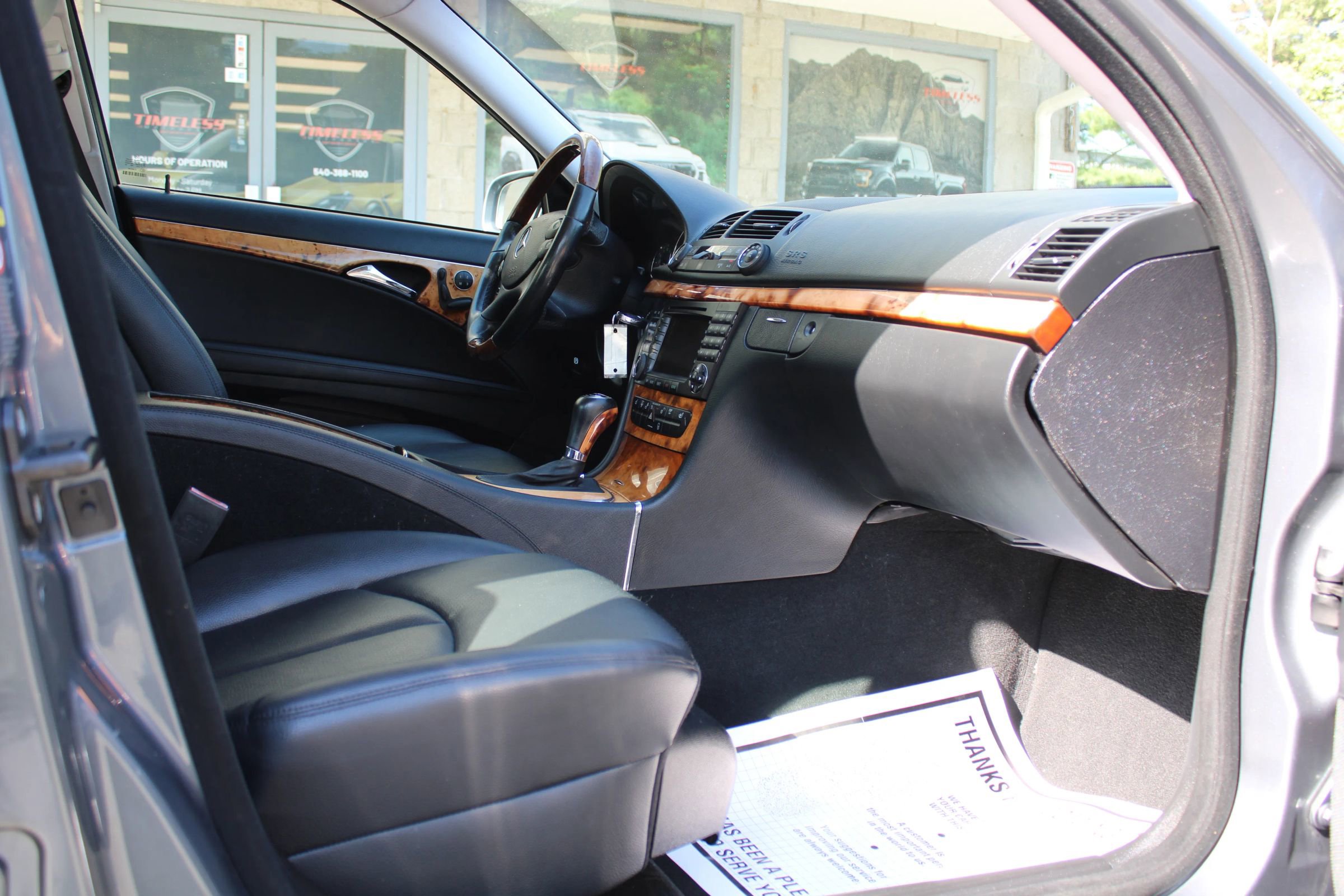 Used 2008 Mercedes-Benz E 350 4MATIC Sedan image 7