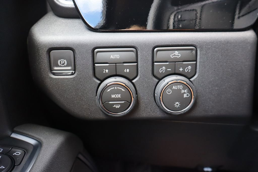 New 2026 Chevrolet Silverado 1500 LT AWD/4WD image 12