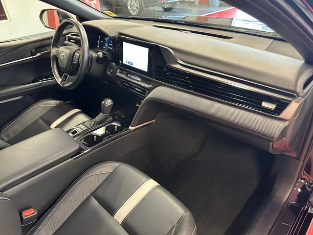 Certified 2025 Toyota Camry SE FWD image 17