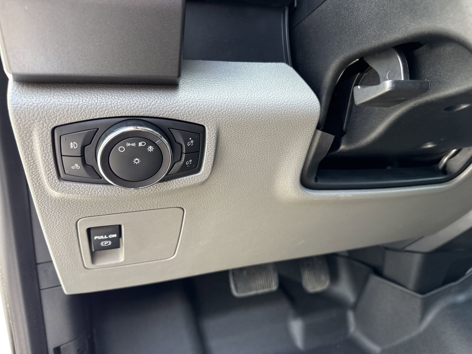 Used 2019 Ford F150 XLT w/ XTR Package AWD/4WD image 16