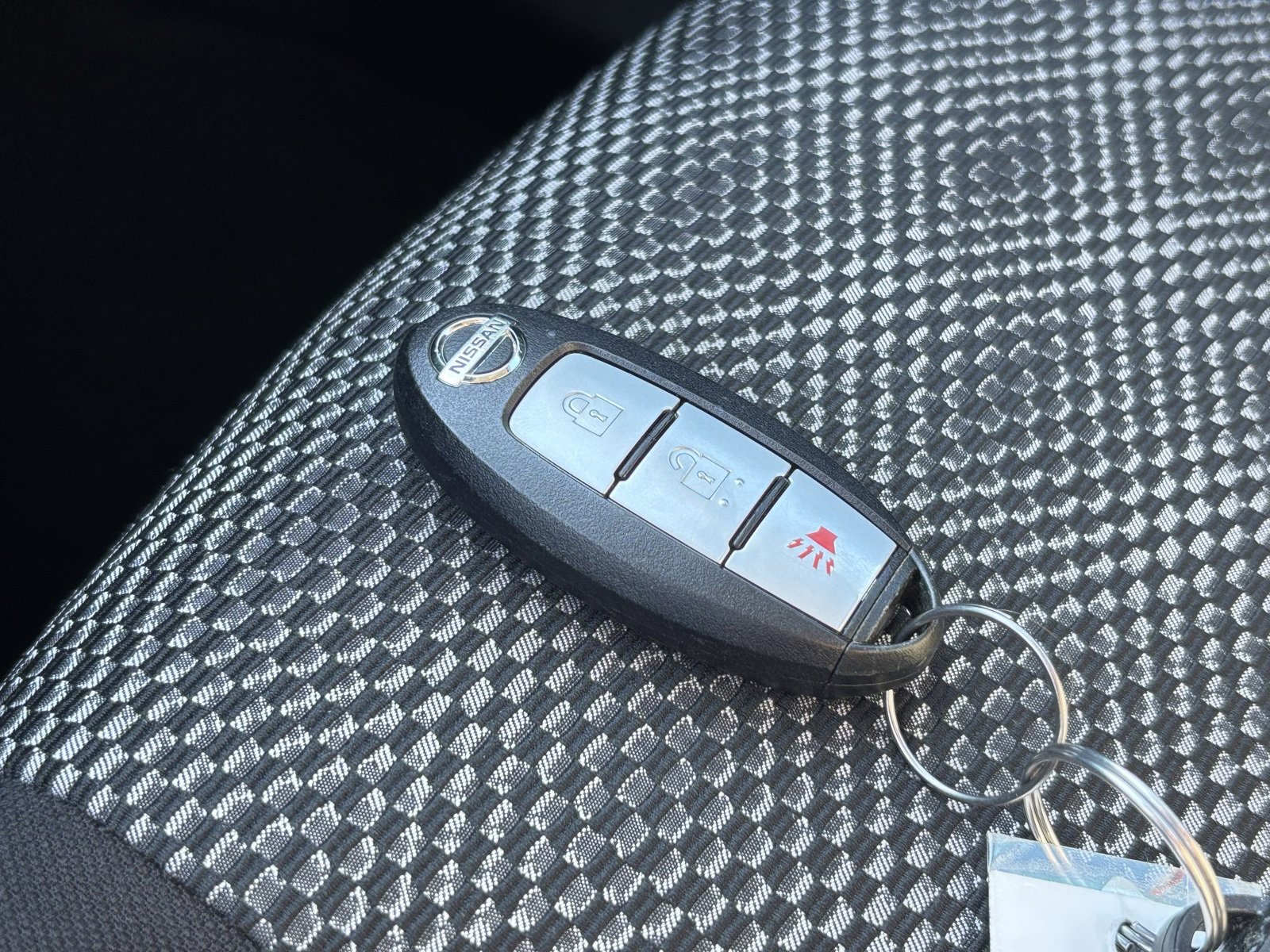 Used 2019 Nissan Rogue Sport SV image 26