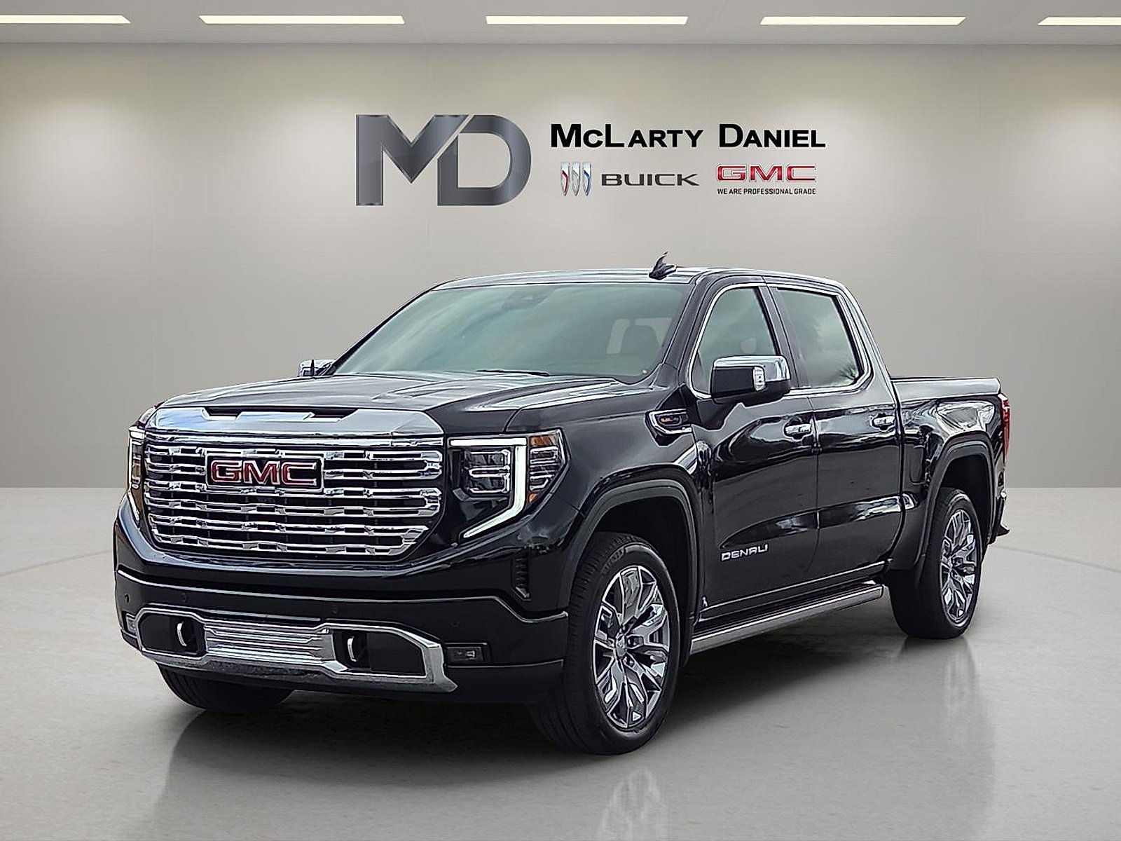 Used 2025 GMC Sierra 1500 Denali w/ Denali Reserve Package image 2