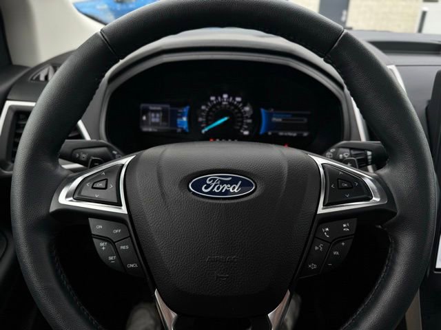 Used 2022 Ford Edge SEL w/ Convenience Package image 24