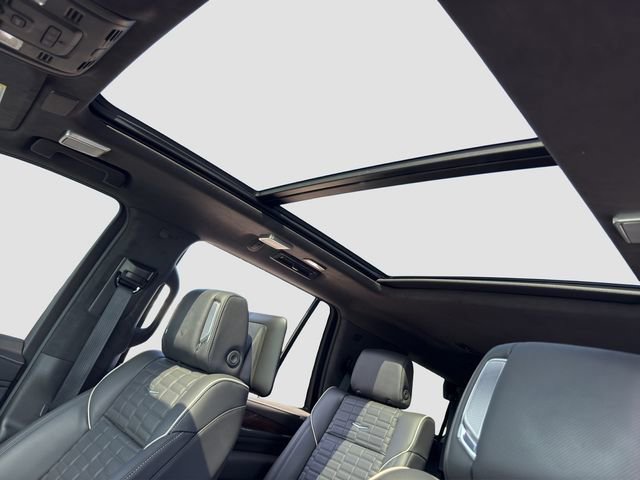 Used 2024 Cadillac Escalade Sport Platinum w/ LPO, ONYX Package image 24