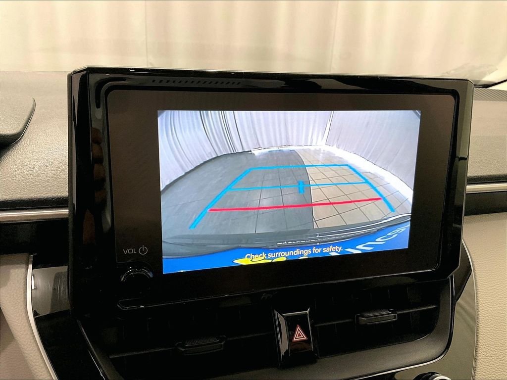 Used 2026 Toyota Corolla LE FWD image 19