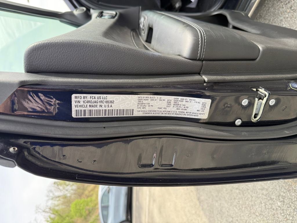 Used 2024 Dodge Durango SXT image 30