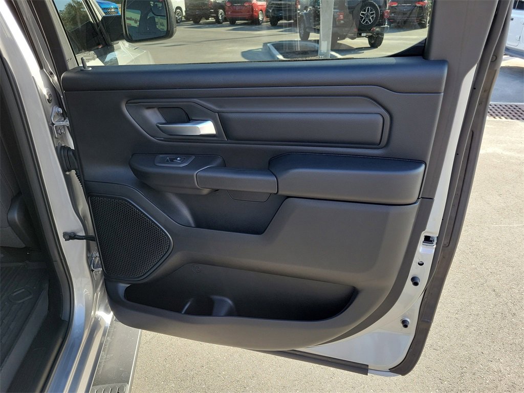 New 2026 RAM 1500 Classic Warlock image 28