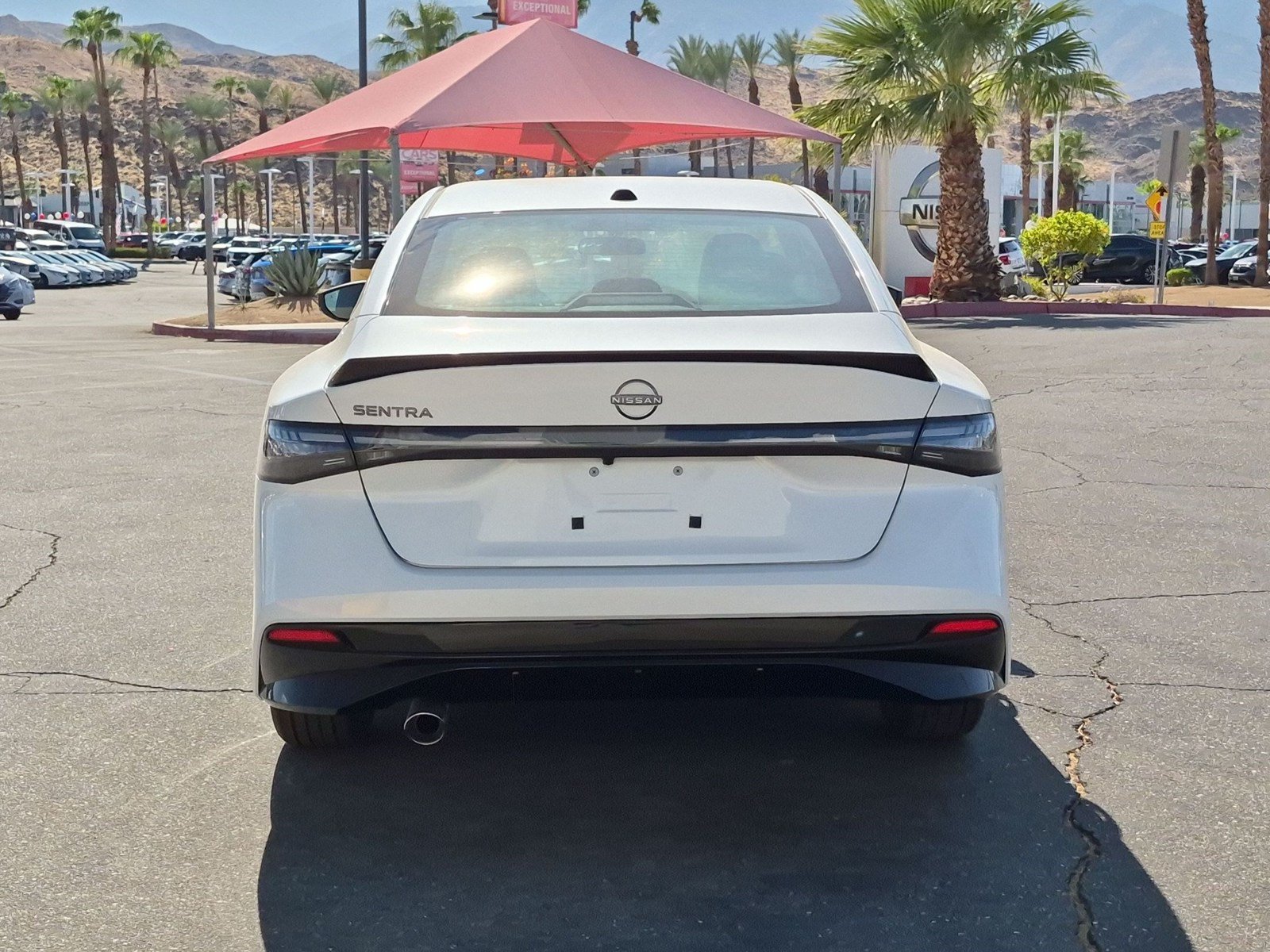 New 2027 Nissan Sentra SR w/ Floor Mat Package FWD image 4