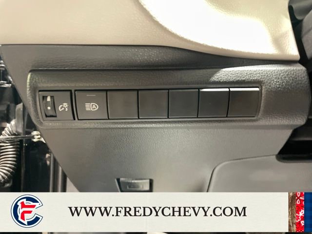 Used 2025 Toyota Corolla LE image 27